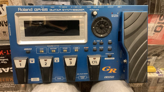 Roland   GR55GK   Guitar   Synthesizer   With   GK3   Divided   Pickup   Guitar   Processor