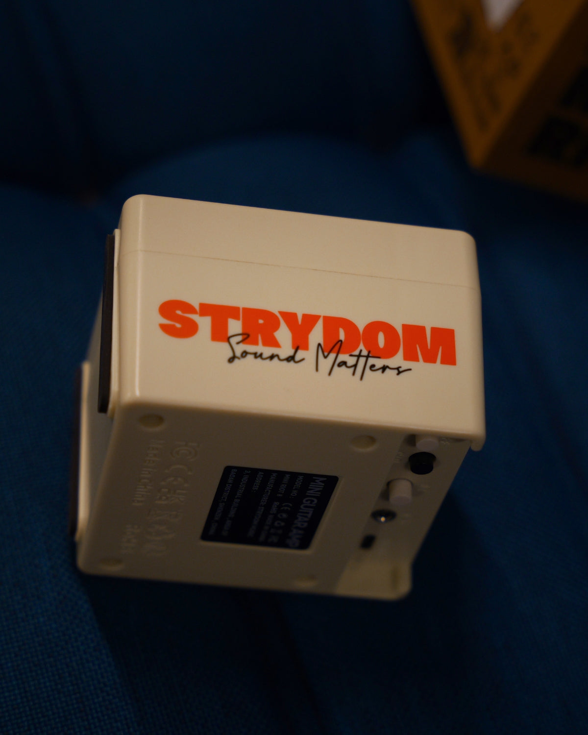 Strydom Mini Riot 8W Portable Guitar Amplifier with Bluetooth