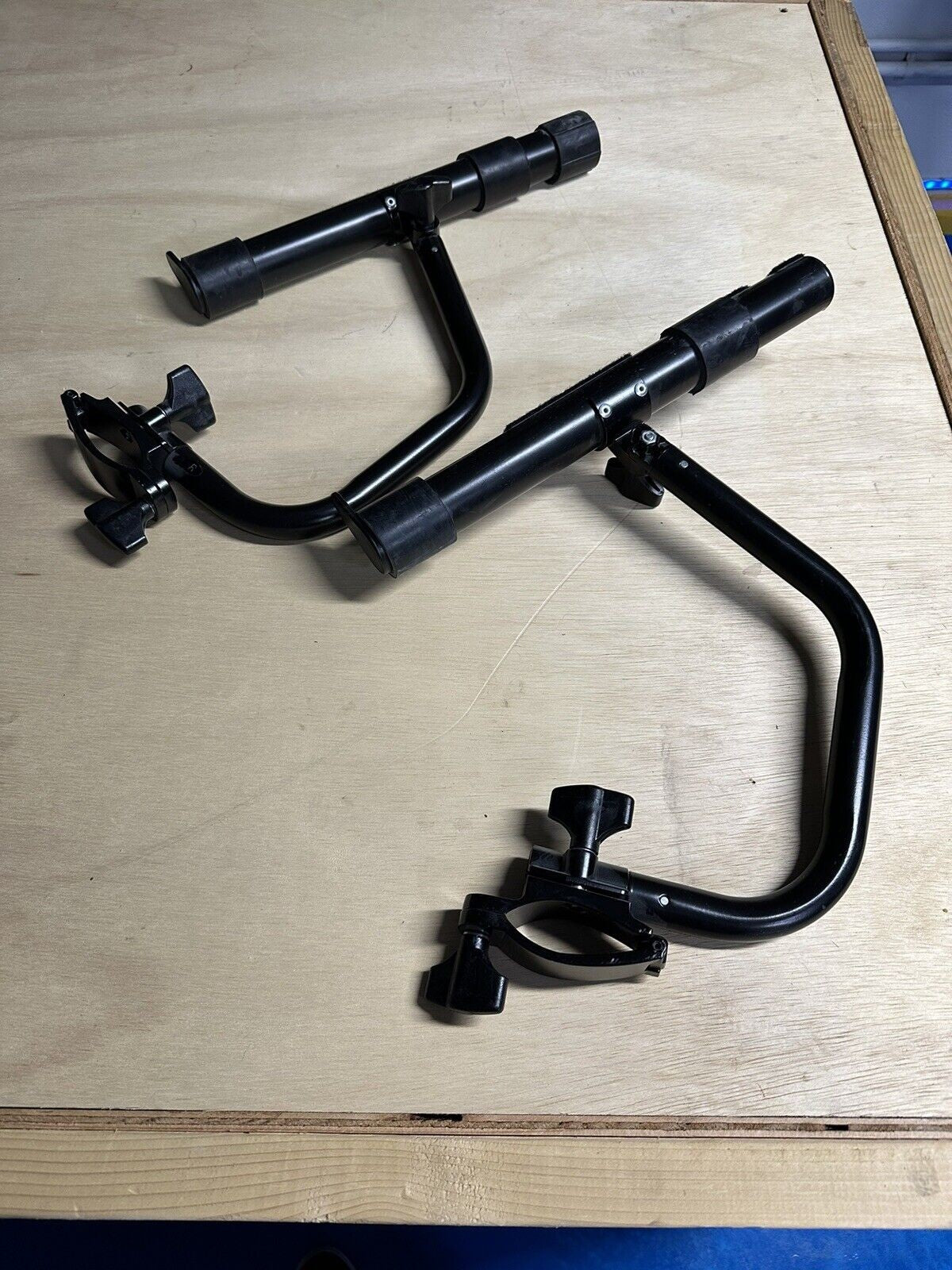 Ultimate Support VSIQ-200B SECOND TIER PRO
