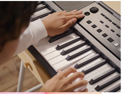 Yamaha PSR-E383 Portable keyboard with 61 keys